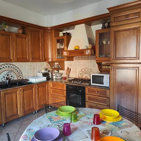 Lara's House Apartman *