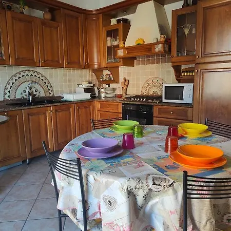 Apartman Lara's House *