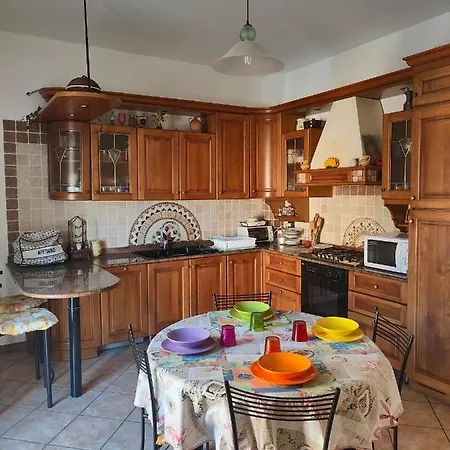 Apartman Lara's House *