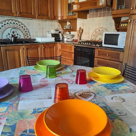 Apartman Lara's House *
